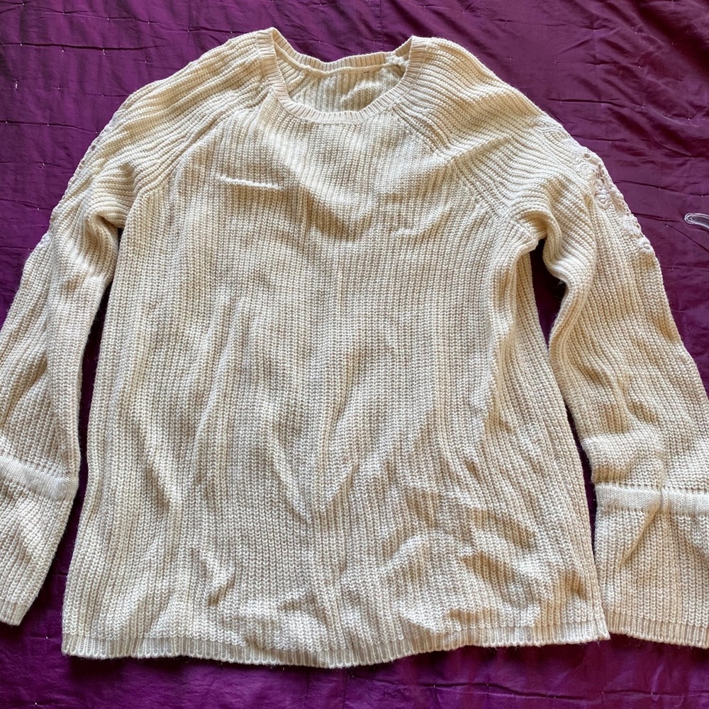 Bow tie sleeve Sweater